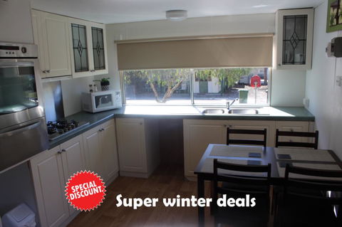 Wonky Stables Holiday Park - Accommodation Georgetown 0