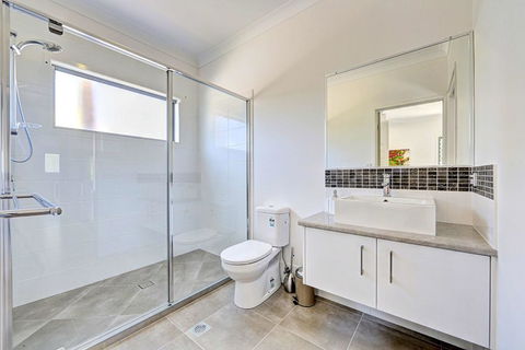 Woodgate Beach Houses - Accommodation Georgetown 3
