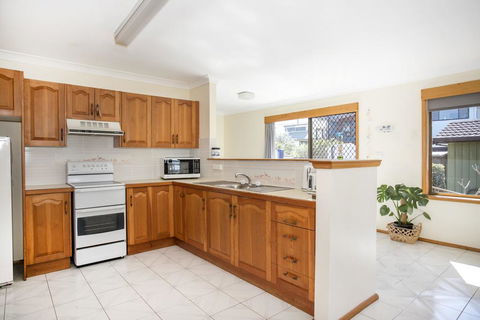 Wooroonga Crescent 9 Kioloa NSW 2539 - Accommodation Georgetown 1