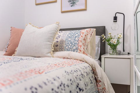 WOW Apartment On Flinders - Accommodation Georgetown 0