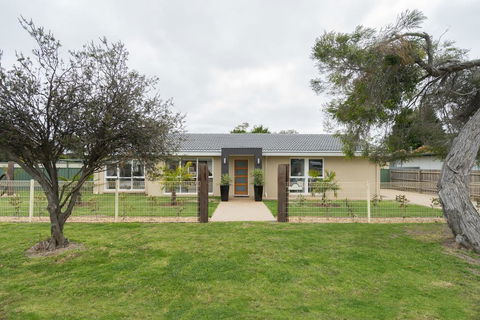 Xanadu Shores - Accommodation Georgetown 0