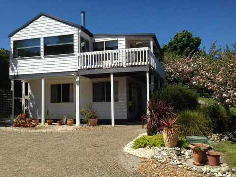 Yarra Glen Bed & Breakfast - Accommodation Georgetown 0