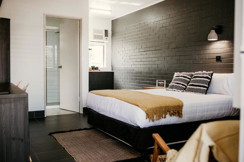 Yeppoon Surfside Motel - Accommodation Georgetown 1