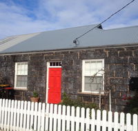 Young's Cottage - circa 1861 - Accommodation Georgetown