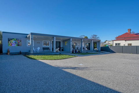 Zoo Villas : Villa Zebra - Central Wynyard - Accommodation Georgetown 2