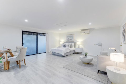 5 Bedroom With Inground Pool In Parkinson - Accommodation Georgetown 1