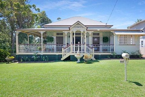 A Charming Queenslander - Accommodation Georgetown 0