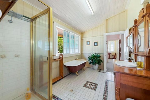 A Charming Queenslander - Accommodation Georgetown 3