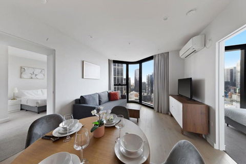 A Chic 2BR Apt Near Melbourne CBD W FREE Parking - Accommodation Georgetown 4