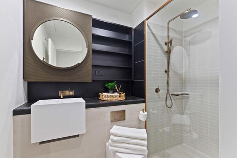 A Chic 2BR Apt Right Next To Melbourne Central - Accommodation Georgetown 3