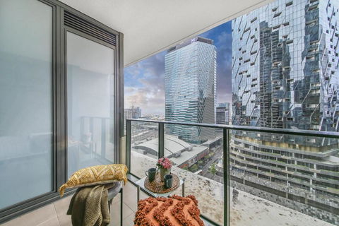 A Comfy & Stylish 2BR Apt Near Southern Cross - Accommodation Georgetown 1