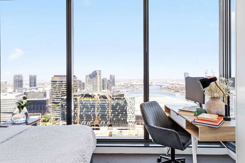 A Cozy 2BR Apt With Harbour Views And FREE Parking - Accommodation Georgetown 0