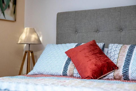 A Little Getaway - 17 Lawson St SWR - Accommodation Georgetown 3