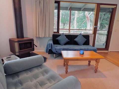 A Lovely Pool House In Forest - Accommodation Georgetown 4