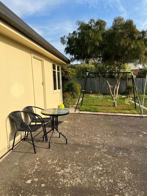 A Lovely Studio In Kings Meadows - Accommodation Georgetown 4