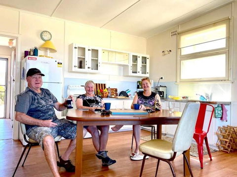 A Magic Shack - Relax, Recharge, Frolic & Fish - Accommodation Georgetown 2