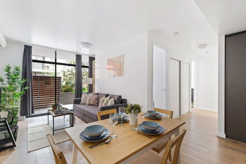 A Spacious 2BR Apt With A Courtyard & FREE Parking - Accommodation Georgetown 0