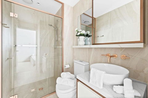 A Stylish 2BR Apt In The Heart Of Chapel Street - Accommodation Georgetown 3