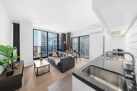 A Stylish 2BR Apt With City Views In Southbank - Accommodation Georgetown 1