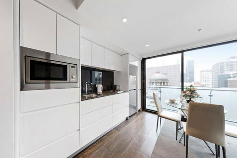 A Stylish Apt For 4 Near Queen Victoria Market - Accommodation Georgetown 3
