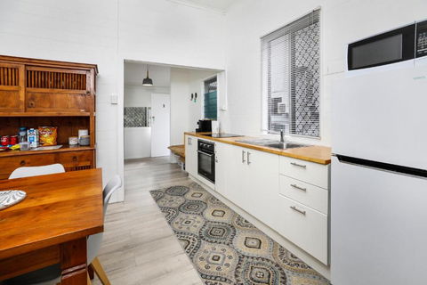 A Touch Of The Bahamas On McKenzie MK3 - Accommodation Georgetown 4