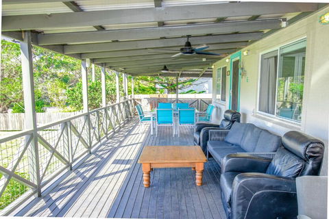 A Wave From It All - Accommodation Georgetown 3