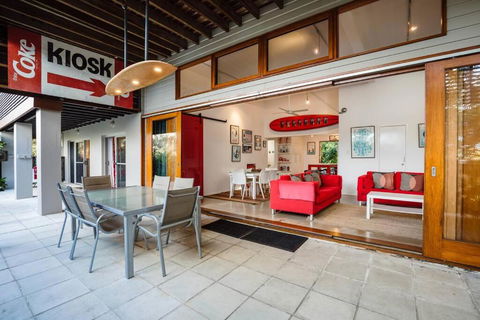 AAA Coke Shack - Accommodation Georgetown 0