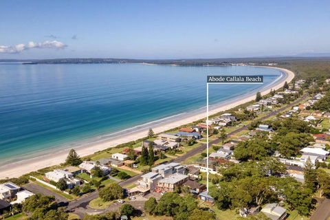 Abode Callala Beach Jervis Bay - 100m To Beach! - Accommodation Georgetown 1