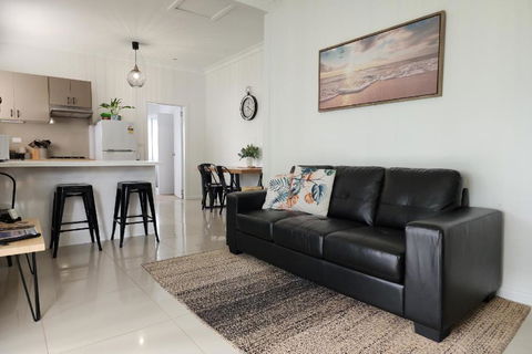 Abode On Market In The Heart Of Woolgoolga - Accommodation Georgetown 0