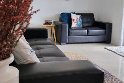 Abode On Market In The Heart Of Woolgoolga - Accommodation Georgetown 1