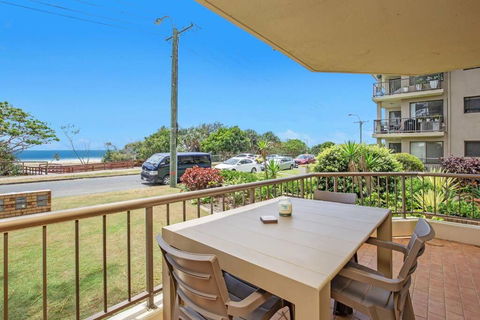 Absolute Beachfront Apartment! - Accommodation Georgetown 0