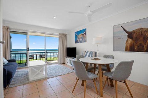 Absolute Beachfront Apartment 9T - Accommodation Georgetown 0