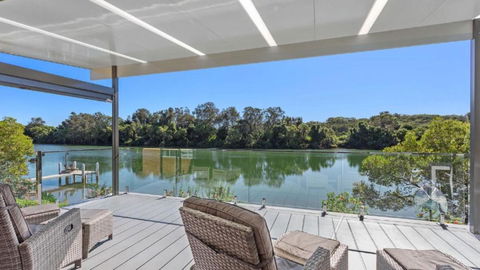 Absolute River Front House - Accommodation Georgetown 1