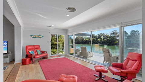 Absolute River Front House - Accommodation Georgetown 4