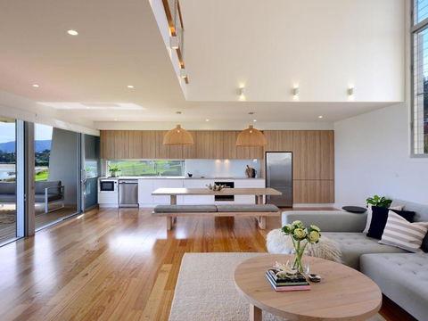 Absolute Waterfront - Accommodation Georgetown 3