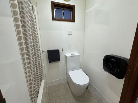 Acacia Caravan Park & Holiday Units - Accommodation Georgetown 2