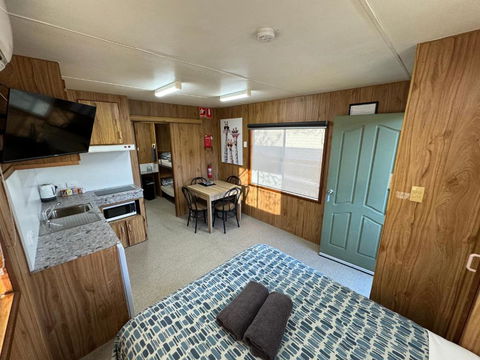 Acacia Caravan Park & Holiday Units - Accommodation Georgetown 1