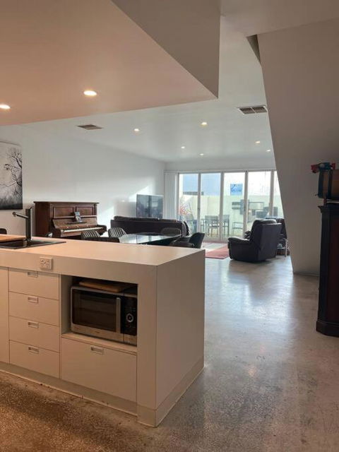 Access To All CBD Has To Offer - Accommodation Georgetown 4