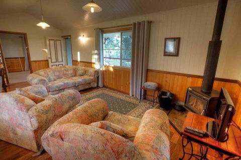 Accommodation Creek Cottages & Sundown View Suites - Accommodation Georgetown 4