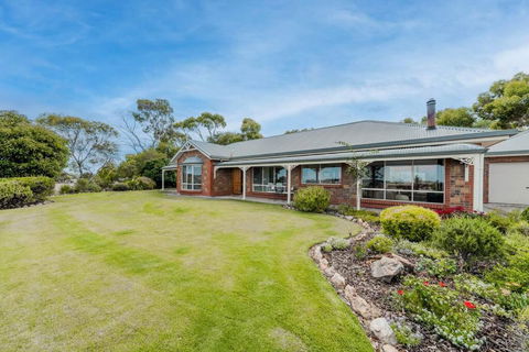 Adelaide Hills Country Paradise - Accommodation Georgetown 3