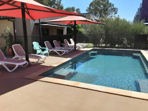 Adelphi Apartment 2- Poolside Or Apartment 2A- King Studio - Accommodation Georgetown 2