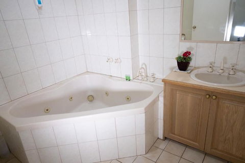 Admiralty Inn - Accommodation Georgetown 4