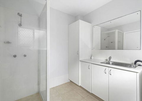 Adrift, 5B Scott Street - Accommodation Georgetown 2
