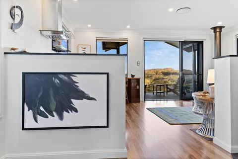 Affinity Luxury Studio With Spa And Amazing Views - Accommodation Georgetown 4