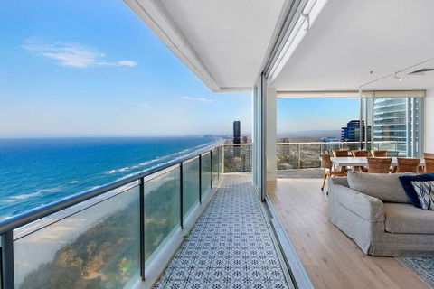 Air On Broadbeach 2 Level Private Apartment - CoastHM - Accommodation Georgetown 2