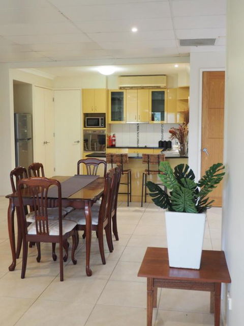 Accommodation On Westlake Mount Ommaney - Accommodation Georgetown 0