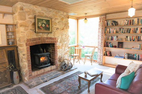 Adelaide Hills Camellia Cottage Wifi - Accommodation Georgetown 0