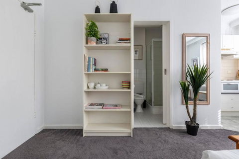 Acland Central Studio - A Cosy St Kilda Escape - Accommodation Georgetown 1