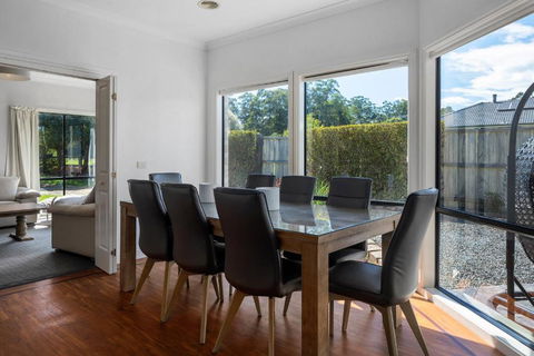 A Holiday Home For All Seasons - Modern, Peaceful, Family Friendly - Accommodation Georgetown 2