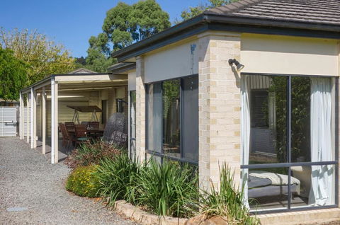A Holiday Home For All Seasons - Modern, Peaceful, Family Friendly - Accommodation Georgetown 4